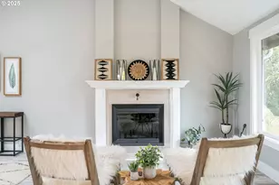 3823 Wilshire Ln, Eugene, OR 97405 - Photo 7