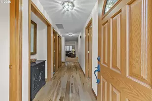 31 Greenridge Ct, Lake Oswego, OR 97035 - Photo 5