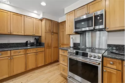 31 Greenridge Ct, Lake Oswego, OR 97035 - Photo 15