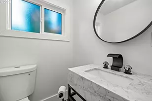 2021 N Sumner St, Portland, OR 97217 - Photo 23