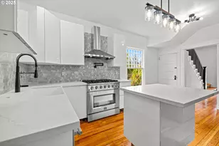2021 N Sumner St, Portland, OR 97217 - Photo 9