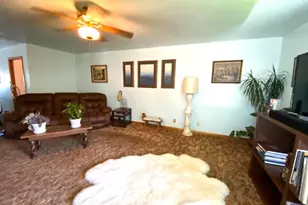 303 NE 2nd St, Enterprise, OR 97828 - Photo 3