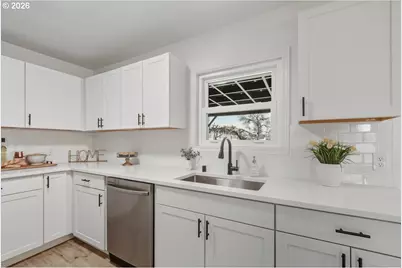 1020 Oregon St, The Dalles, OR 97058 - Photo 9