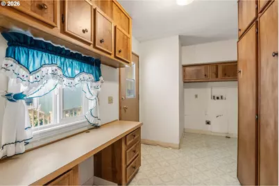 1475 Green Acres Rd #8, Eugene, OR 97408 - Photo 25