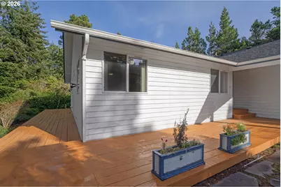 87843 Sandrift St, Florence, OR 97439 - Photo 5