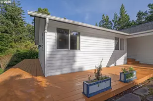 87843 Sandrift St, Florence, OR 97439 - Photo 5