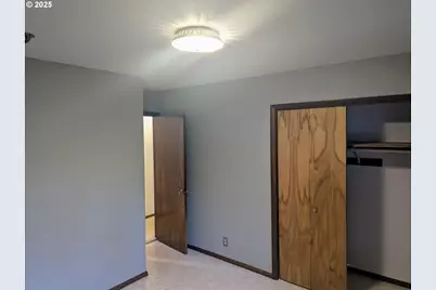 191 Fox Ln, Roseburg, OR 97471 - Photo 17