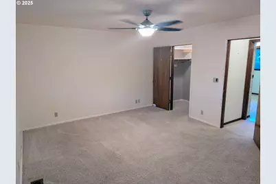 191 Fox Ln, Roseburg, OR 97471 - Photo 21