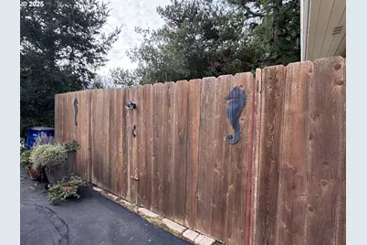 1099 Parkview Dr, Brookings, OR 97415 - Photo 47