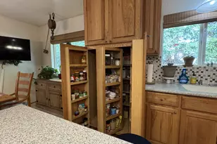 1099 Parkview Dr, Brookings, OR 97415 - Photo 11