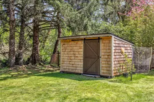 631 N Larch St, Cannon Beach, OR 97110 - Photo 43