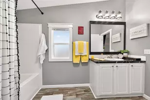 1926 SW Emma Dr, McMinnville, OR 97128 - Photo 23