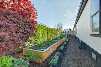 1926 SW Emma Dr, McMinnville, OR 97128 - Photo 45