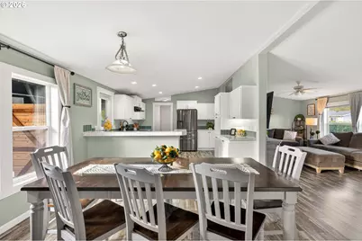 1926 SW Emma Dr, McMinnville, OR 97128 - Photo 9