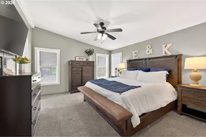 1926 SW Emma Dr, McMinnville, OR 97128 - Photo 17