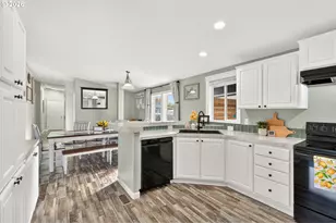 1926 SW Emma Dr, McMinnville, OR 97128 - Photo 5