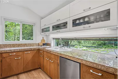 14485 Rainbow Dr, Lake Oswego, OR 97035 - Photo 9