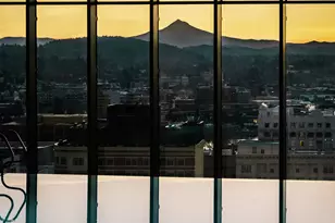 550 SW 10th Ave, Portland, OR 97205 - Photo 21