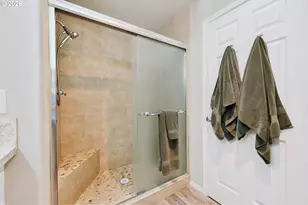 13185 SW Worchester Pl, Tigard, OR 97223 - Photo 15