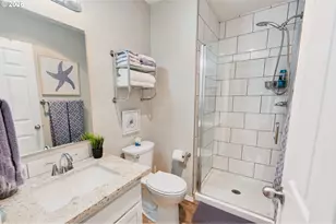 13185 SW Worchester Pl, Tigard, OR 97223 - Photo 27
