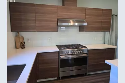 202 NW Quail Gardens Pl, Hillsboro, OR 97124 - Photo 13