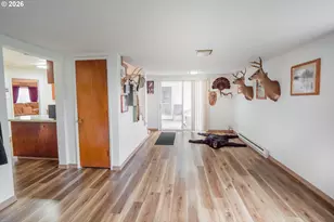 1000 N St, Springfield, OR 97477 - Photo 5