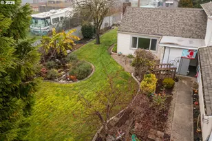 1000 N St, Springfield, OR 97477 - Photo 3