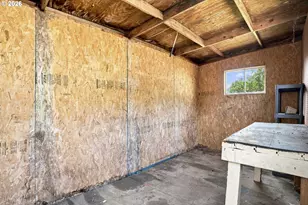 47768 Portal Dr, Oakridge, OR 97463 - Photo 41