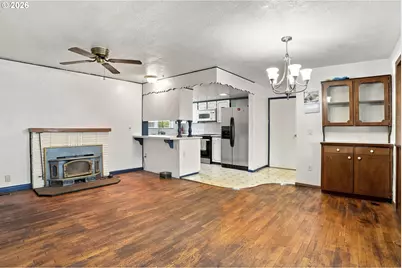 47768 Portal Dr, Oakridge, OR 97463 - Photo 9