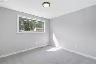 21050 S Mossy Rock Ct, Oregon City, OR 97045 - Photo 21