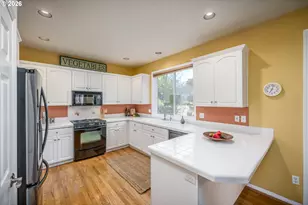 5928 SW Banyon Cir, Corvallis, OR 97333 - Photo 9