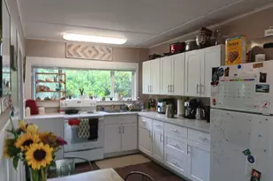 213 NW Cliff St, Newport, OR 97365 - Photo 5