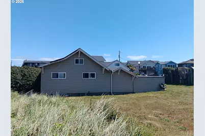 213 NW Cliff St, Newport, OR 97365 - Photo 3