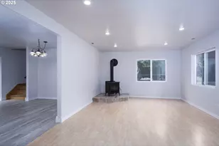 485 Brown St, Glide, OR 97443 - Photo 9