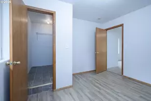 485 Brown St, Glide, OR 97443 - Photo 25