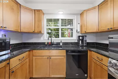6450 B St, Springfield, OR 97478 - Photo 15