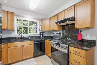 6450 B St, Springfield, OR 97478 - Photo 17