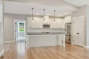 37027 Danner Rdg Ln, Astoria, OR 97103 - Photo 13