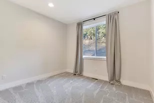 37027 Danner Rdg Ln, Astoria, OR 97103 - Photo 35