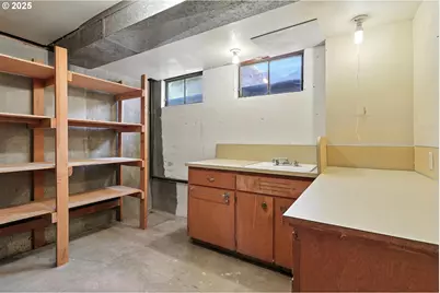 13141 NE Eugene St, Portland, OR 97230 - Photo 31
