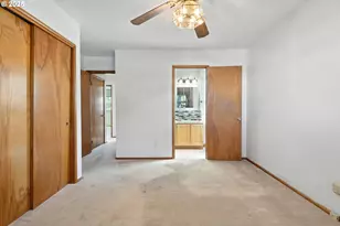 13141 NE Eugene St, Portland, OR 97230 - Photo 17