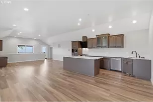 27579 Riggs Hill Rd, Foster, OR 97345 - Photo 11