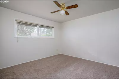 13020 NE San Rafael St, Portland, OR 97230 - Photo 23