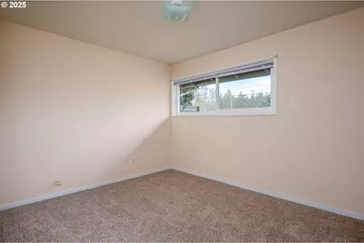 13020 NE San Rafael St, Portland, OR 97230 - Photo 27