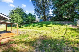 361 W Pine St, Sweet Home, OR 97386 - Photo 29