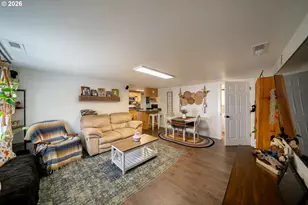 230 High St, Jefferson, OR 97352 - Photo 3