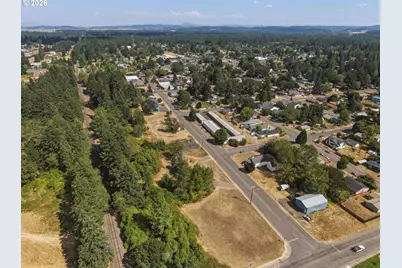 24909 W Broadway Ave, Veneta, OR 97487 - Photo 21