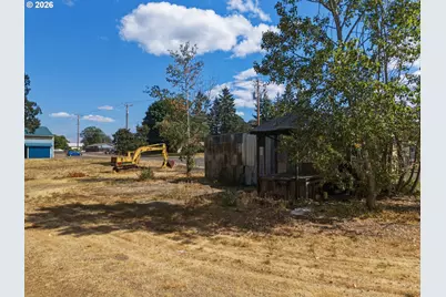 24909 W Broadway Ave, Veneta, OR 97487 - Photo 15
