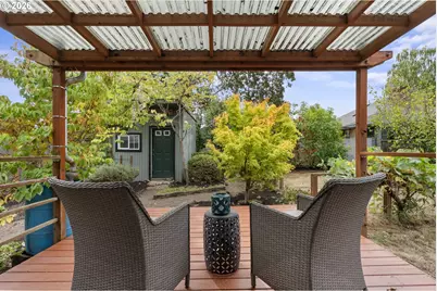 5220 NE Skidmore St, Portland, OR 97218 - Photo 29