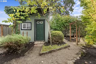 5220 NE Skidmore St, Portland, OR 97218 - Photo 35
